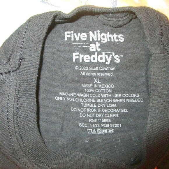 Five Nights At Freddy’s GANG Unisex Size XL T-SHIRT Kids YOUTH Game FNAF Graphic - Picture 3 of 4